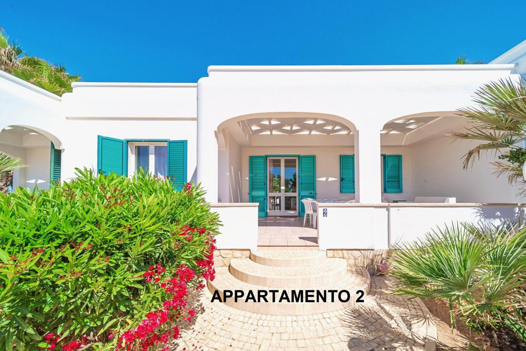 Residence Oasi Sul Mare Torre Suda Exterior photo